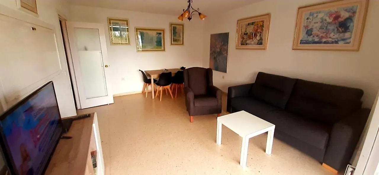 Apartamento Primera línea de playa. Magnífica urbanizacion La Cala Del Moral